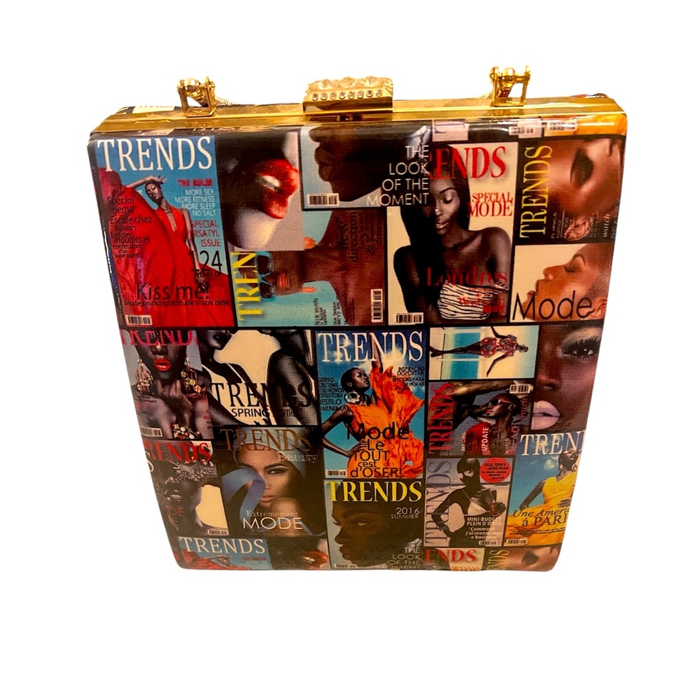 MAGAZINE COVER METAL HANDBAG. NWOT